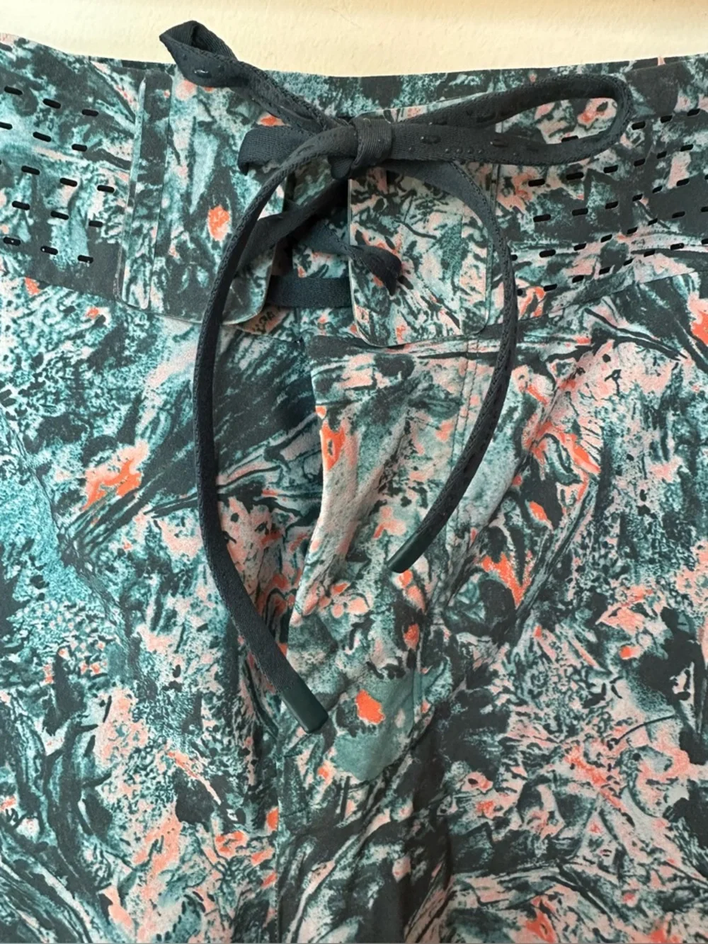 Lululemon Mens Current State Board Short 9”